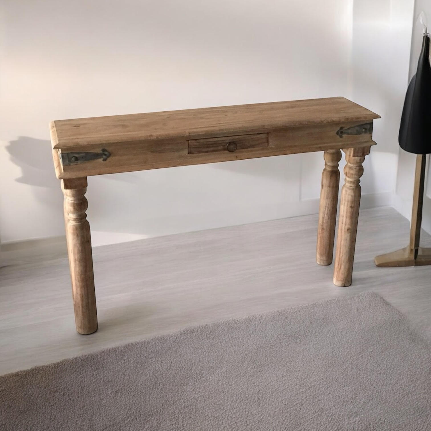 AcaciaHome Durable and Elegant Wooden Console Table