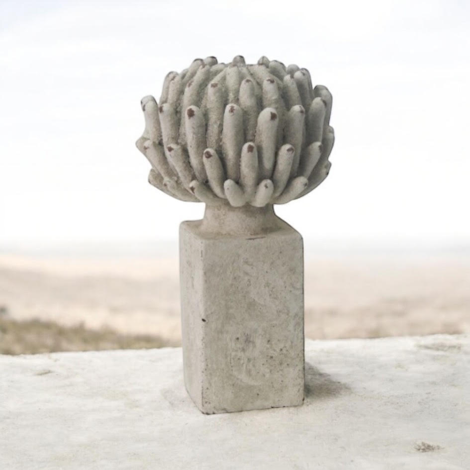 Flower on a Base Garden Ornament Resin Art Sculpture Figurine Stone Look 21cm