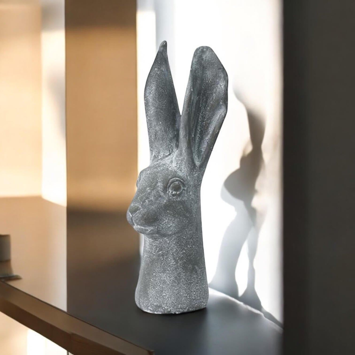 Elegant 29cm Stone-Effect Hare Head Sculpture (Grey)