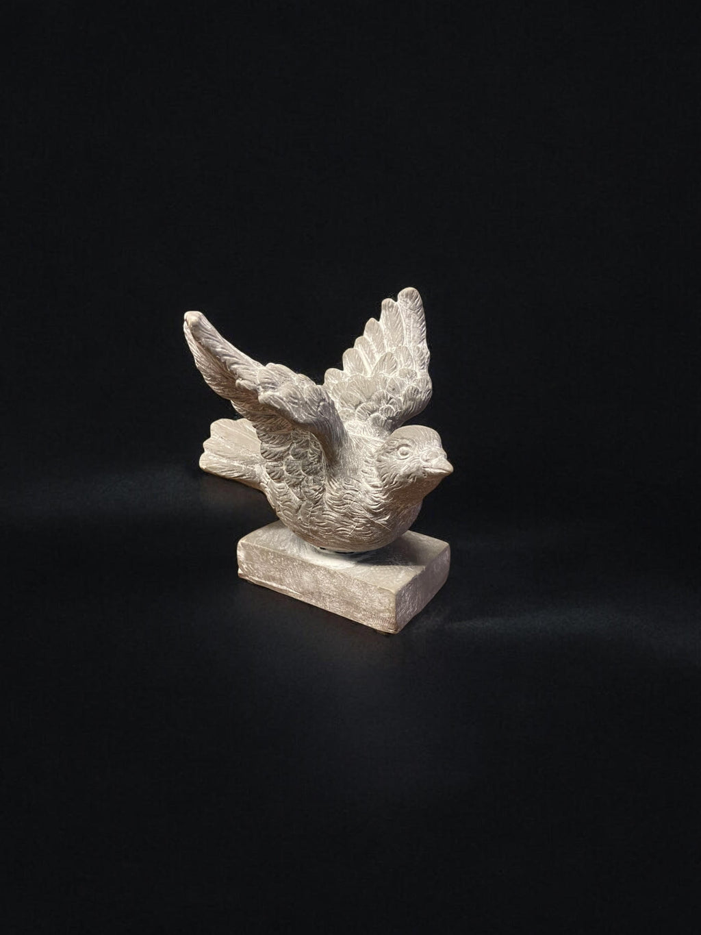 Bird on a Base Garden Ornament Resin Bird Sculpture Figurine Stone Look 13cm