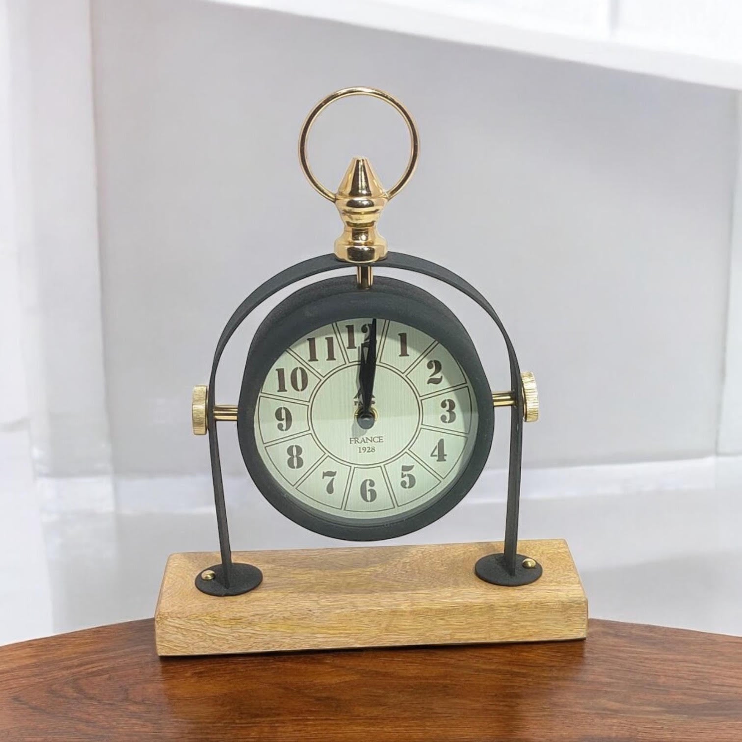 Silent Sweep Black Mantel Clock (23 cm – Arabic Numeral Dial)