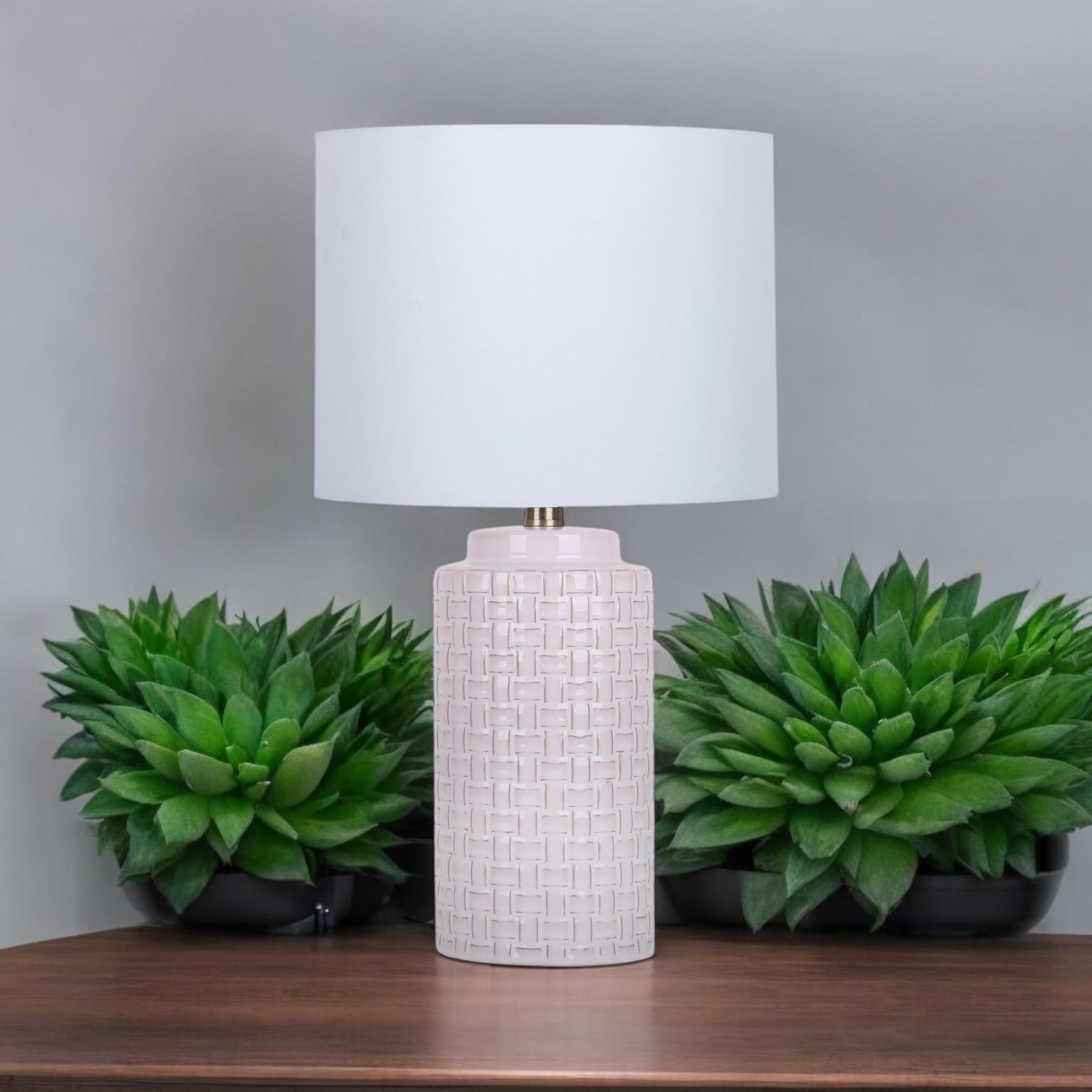 Cream Ceramic Table Lamp with Drum Shade (Leopard Vase - 63cm Shade)