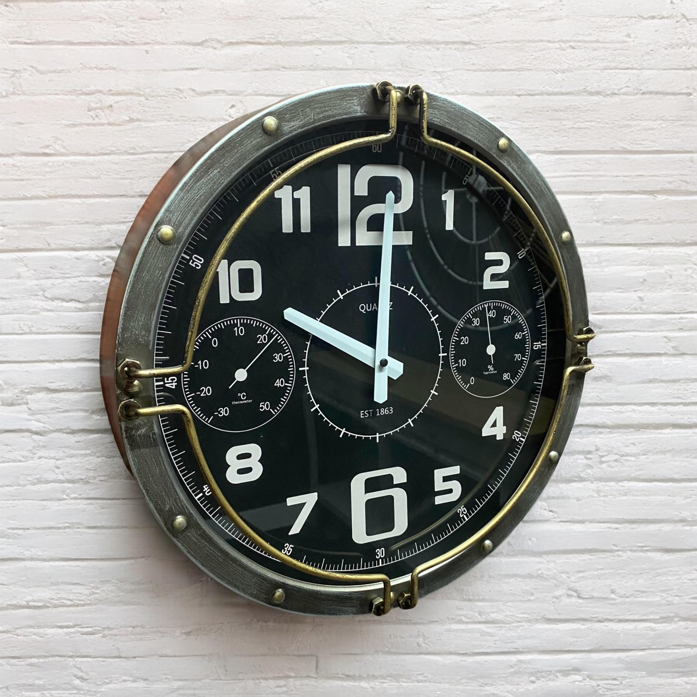 Stylish 40cm Globe Wall Clock London (Black & Silver)