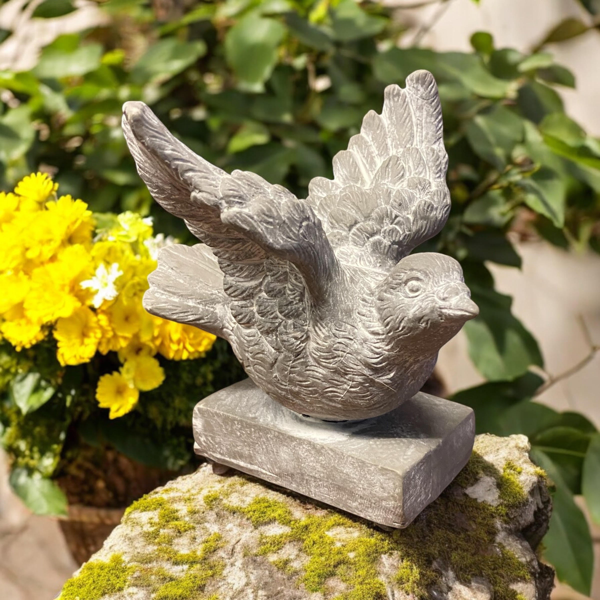 Bird on a Base Garden Ornament Resin Bird Sculpture Figurine Stone Look 13cm
