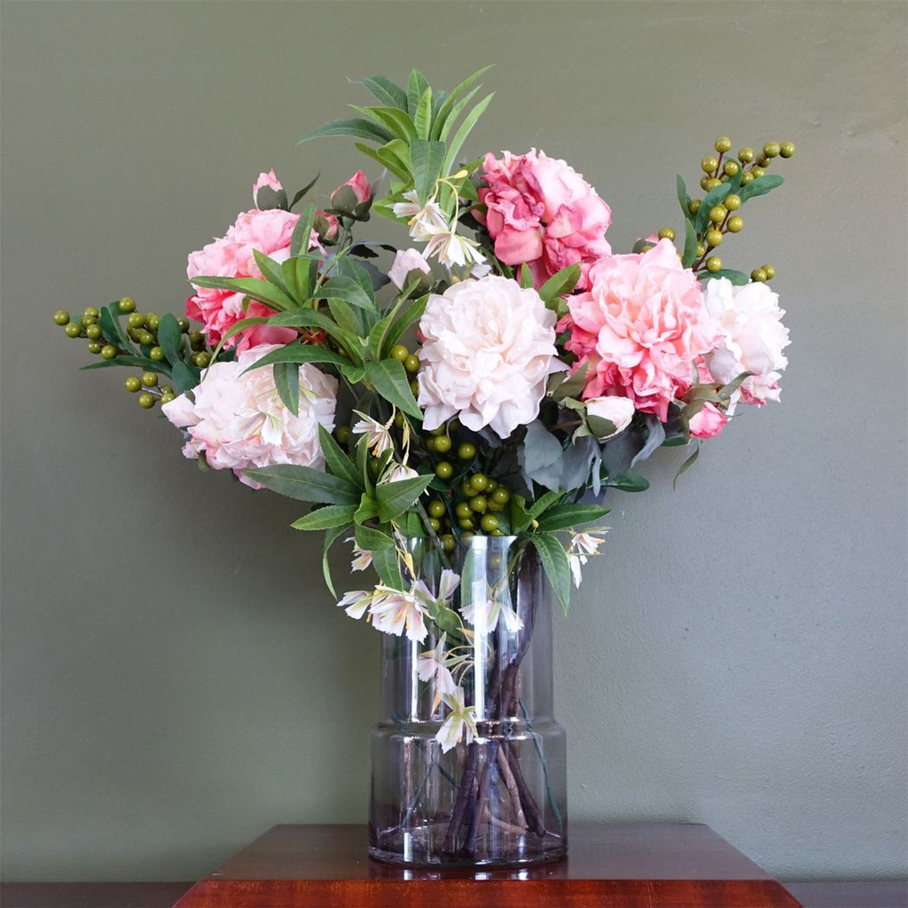26cm Grey Smoke Glass Vase