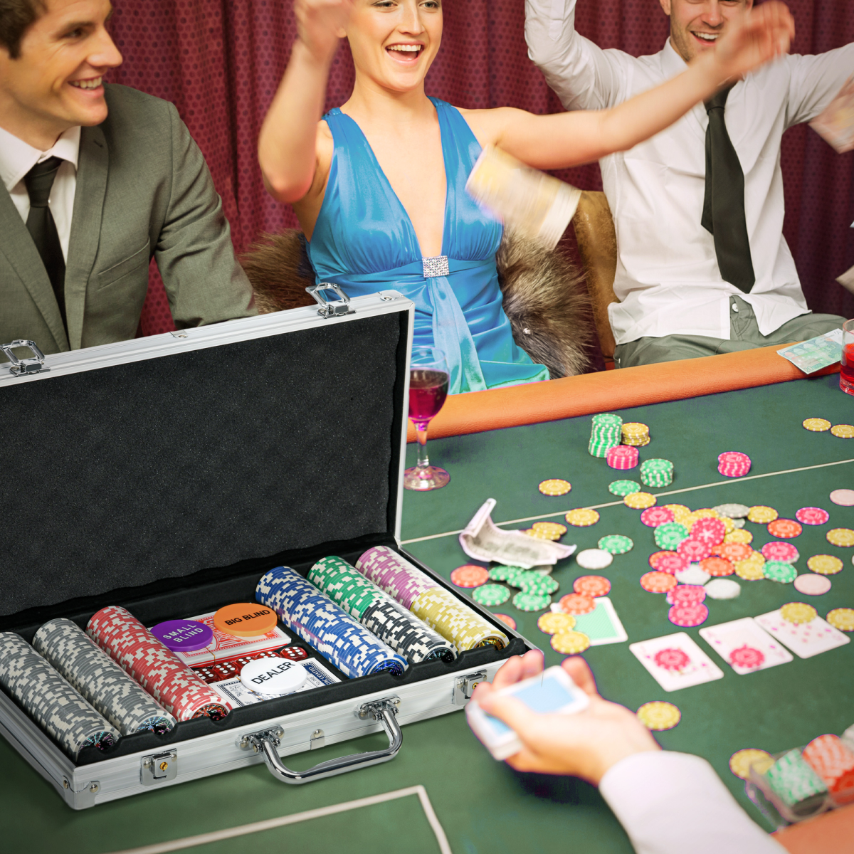 SPORTNOW 500-Piece Poker Chips Set with Mat, Aluminium Case, Two Decks of Cards