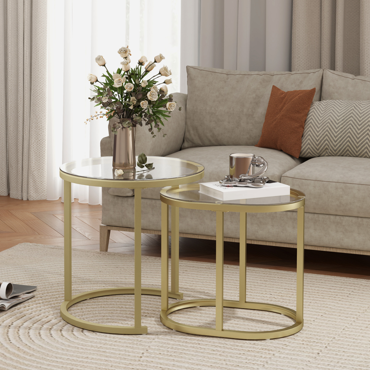 Elegant Glass Accent Tables - Versatile Shape & Design for Your Space