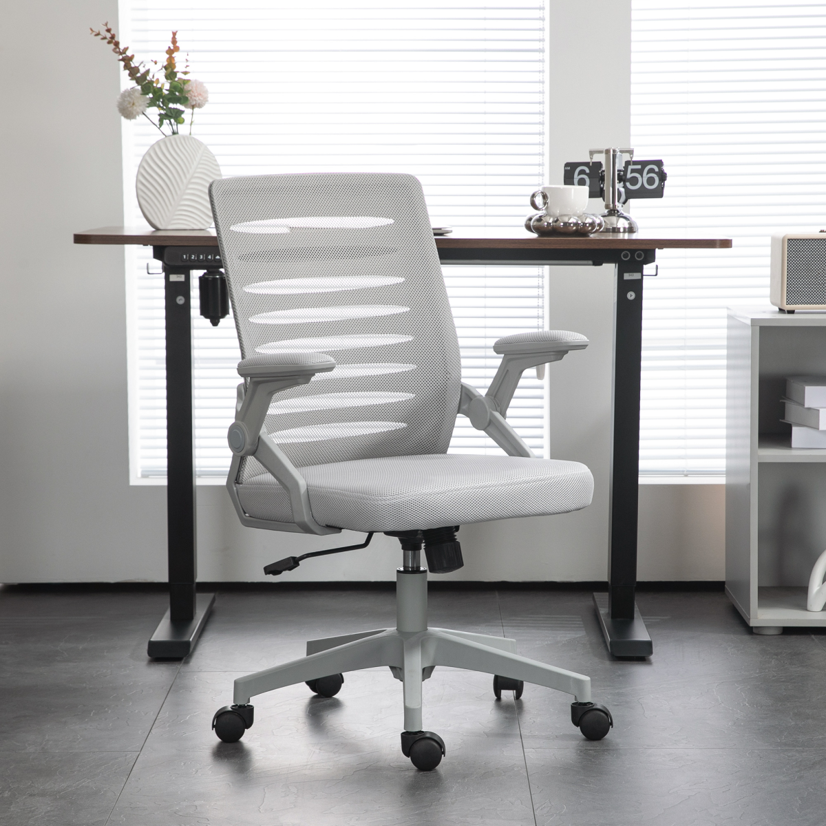 Vinsetto Mesh Office Chair Home Swivel Task Chair with Lumbar Support, Arm, Grey