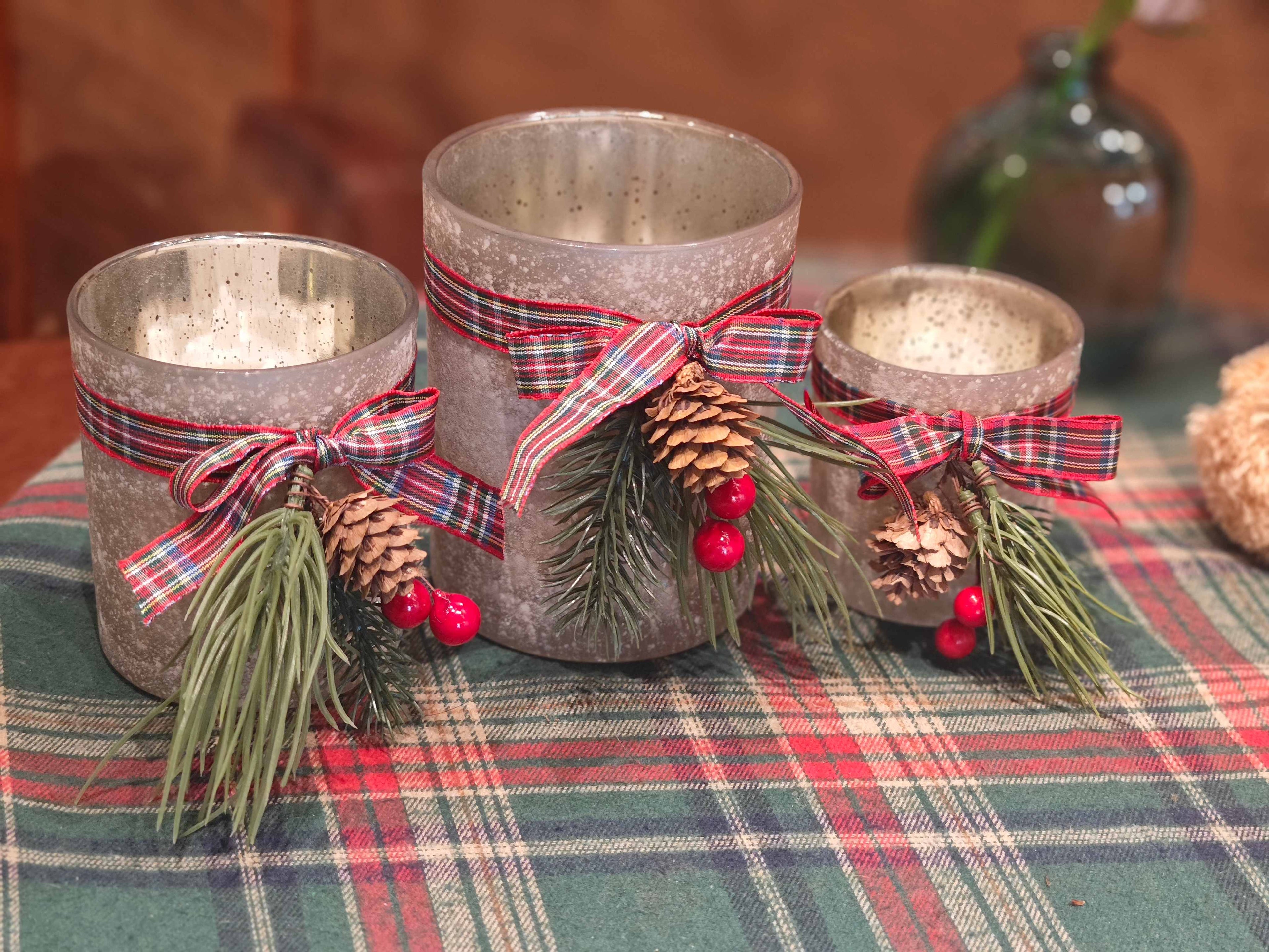 Frosted Glass Christmas Candle Holder with Tealights Set