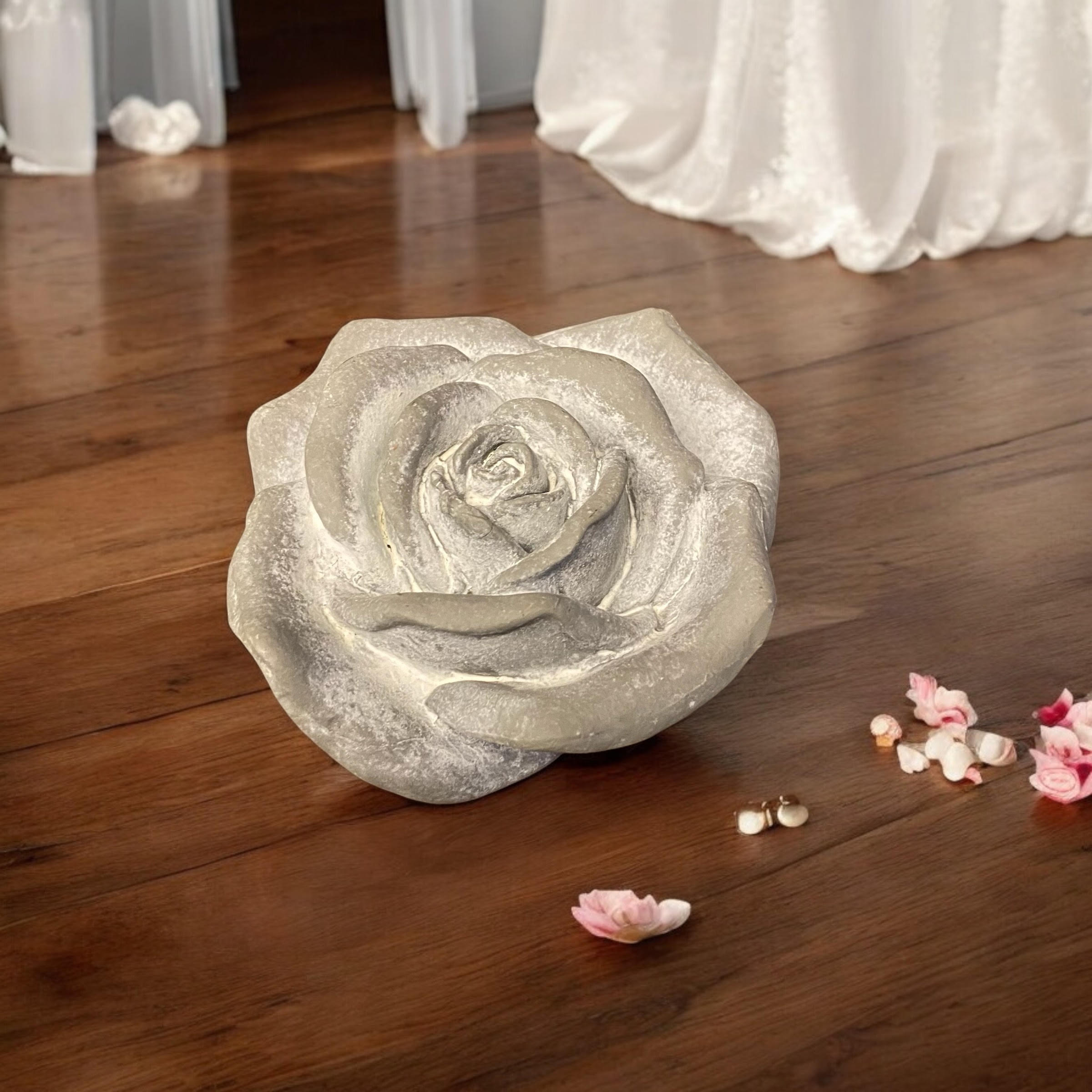 Flower on a Base Garden Ornament Resin Art Sculpture Figurine Stone Look 15cm