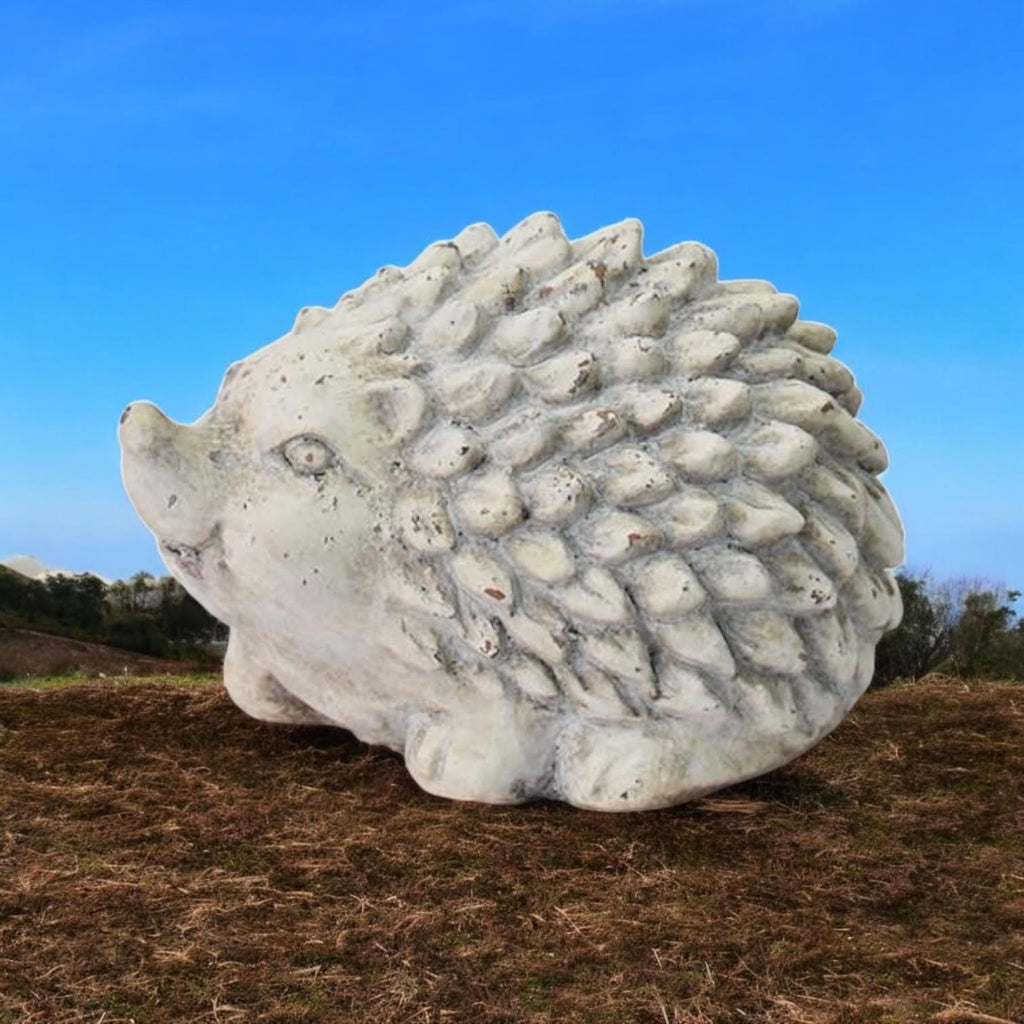 Durable Stone-Look Hedgehog Garden Sculpture (21cm Cream Hedgehog Statue)