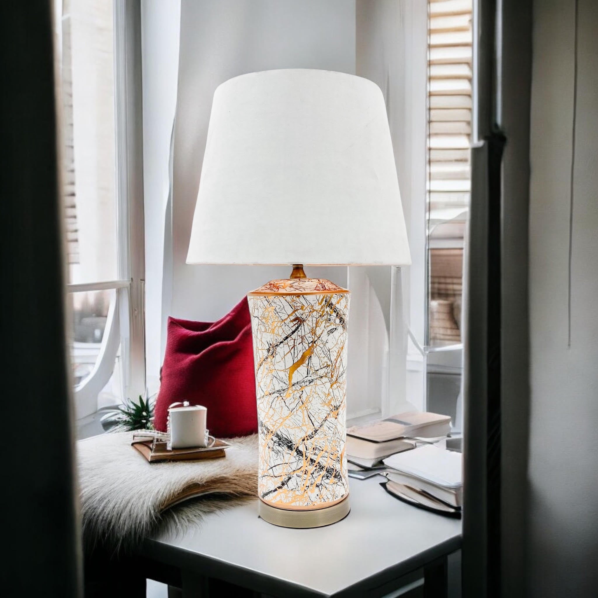 Modern Ceramic Table Lamp – Stylish Ceramic Lamp Available in Three Sizes