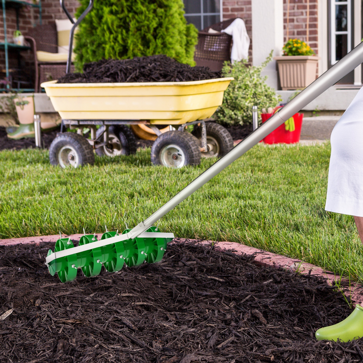 Rolling Lawn Aerator
