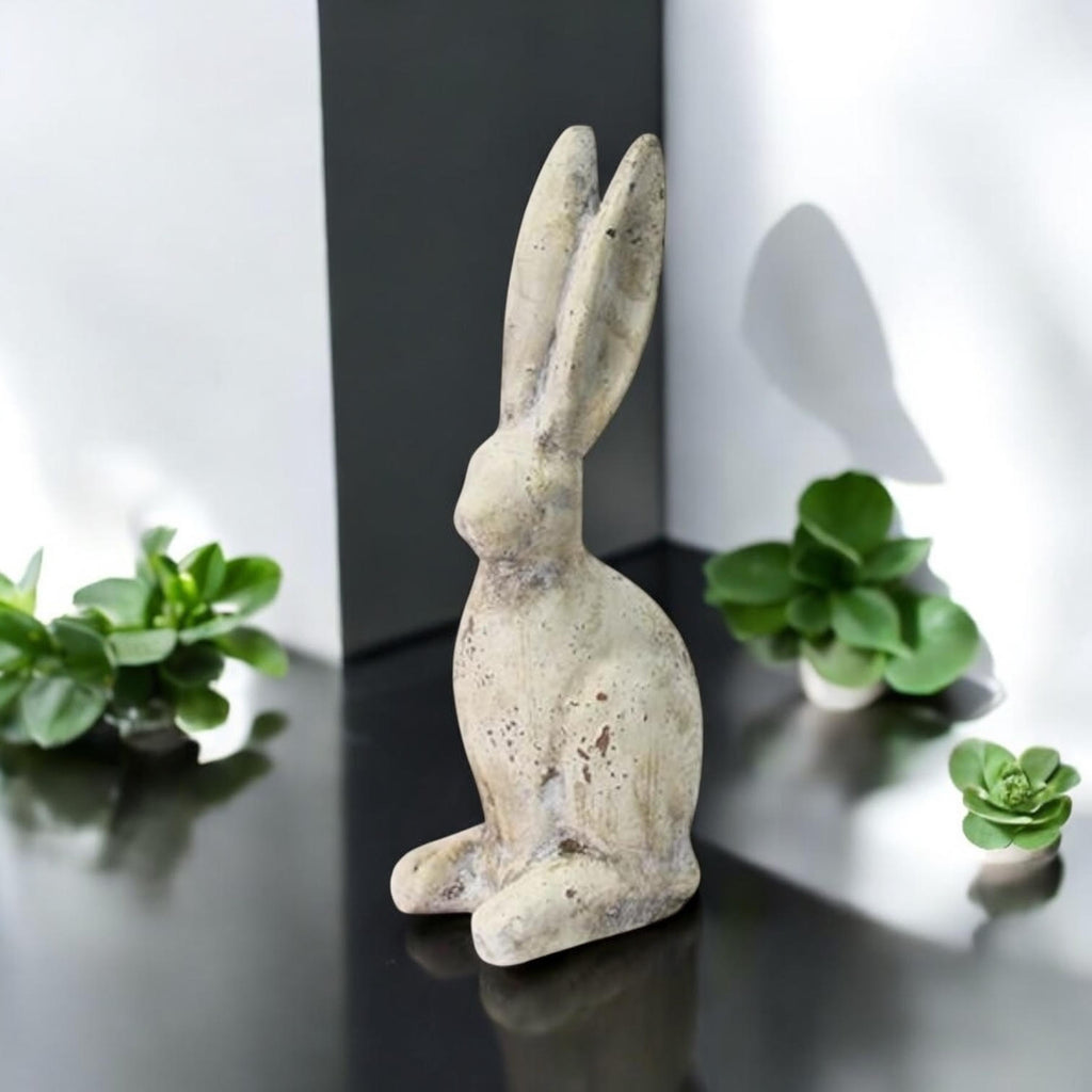 AcaciaHome Durable 26cm Stone-Effect Hare Sculpture