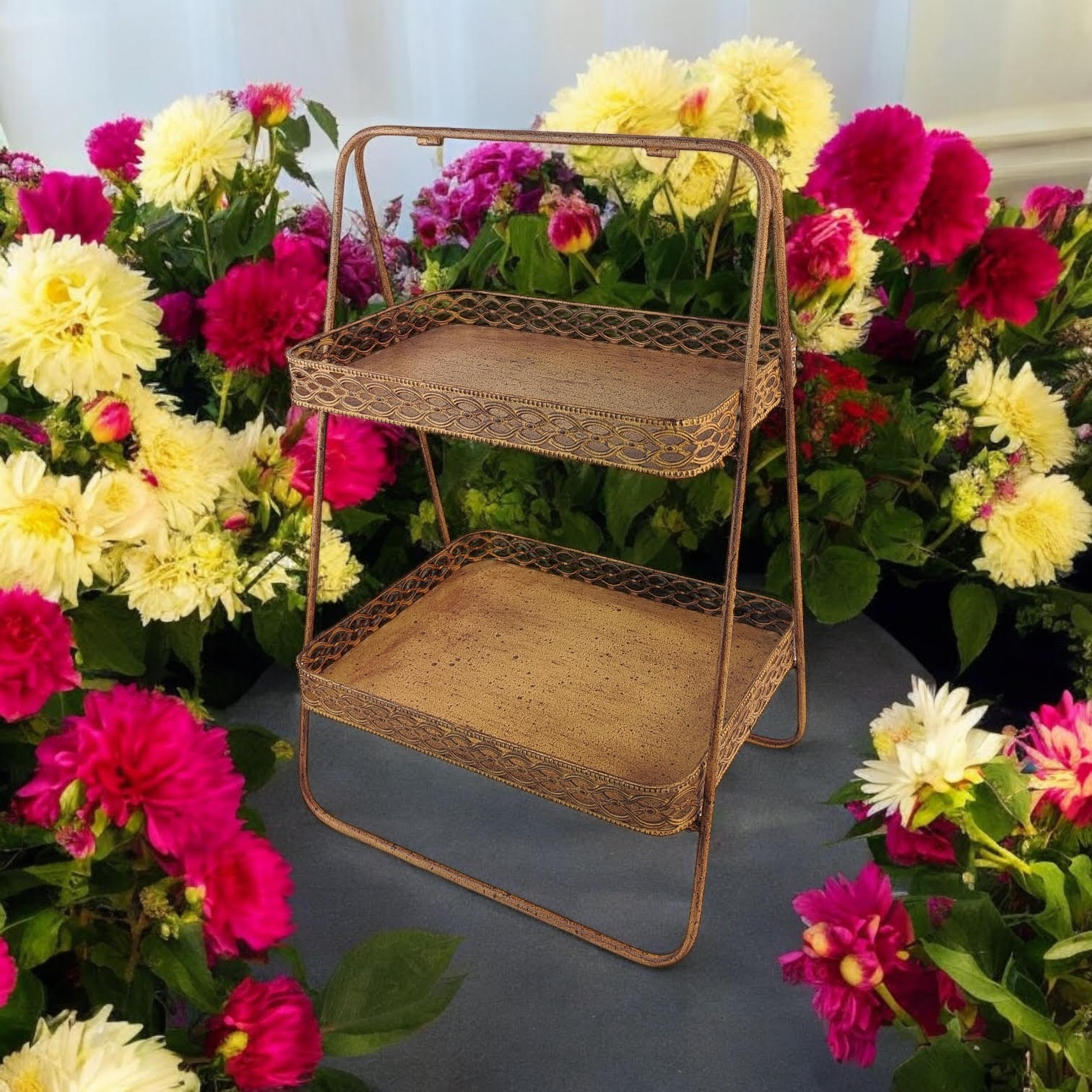 AcaciaHome Rusty 2-Tier 59cm Rectangular Metal Cake & Plant Stand