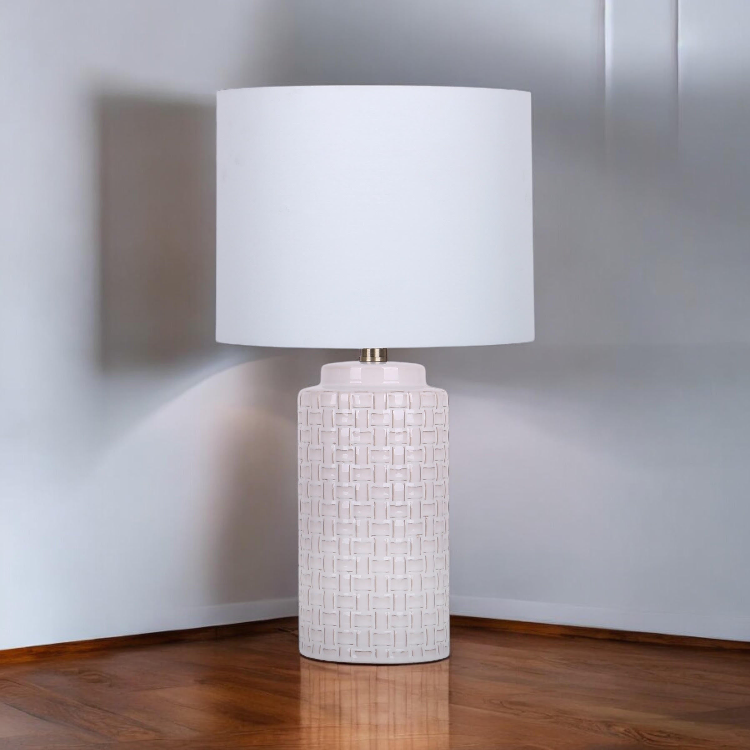 Cream Ceramic Table Lamp with Drum Shade (Leopard Vase - 63cm Shade)