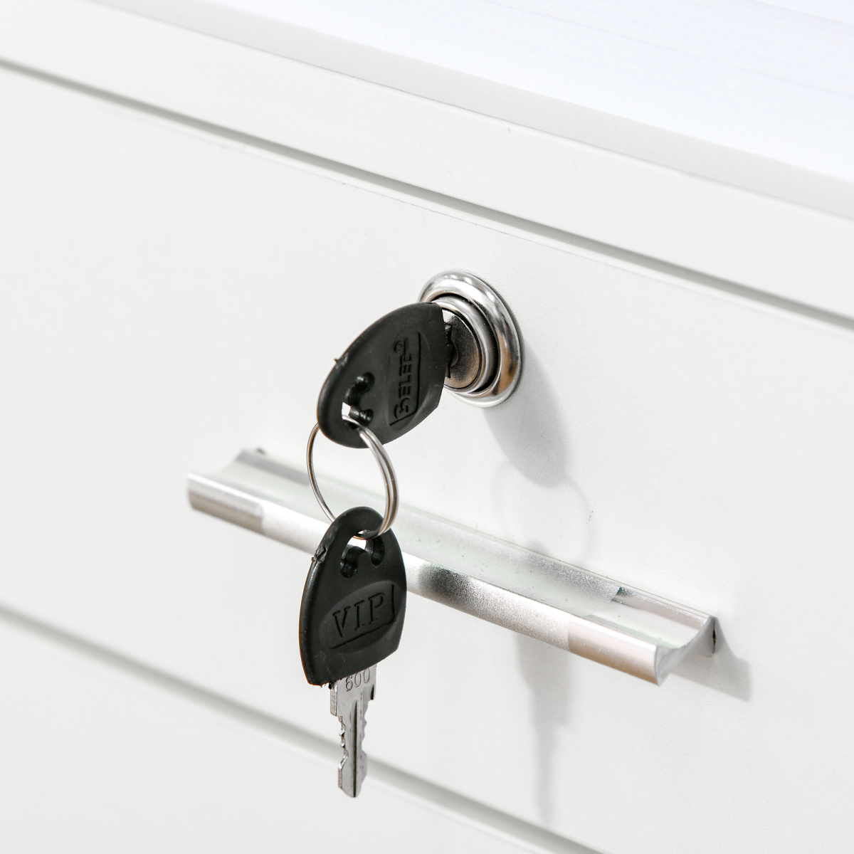 Mobile File Cabinet Lockable Documents Storage w/ 5 Wheels White Vinsetto