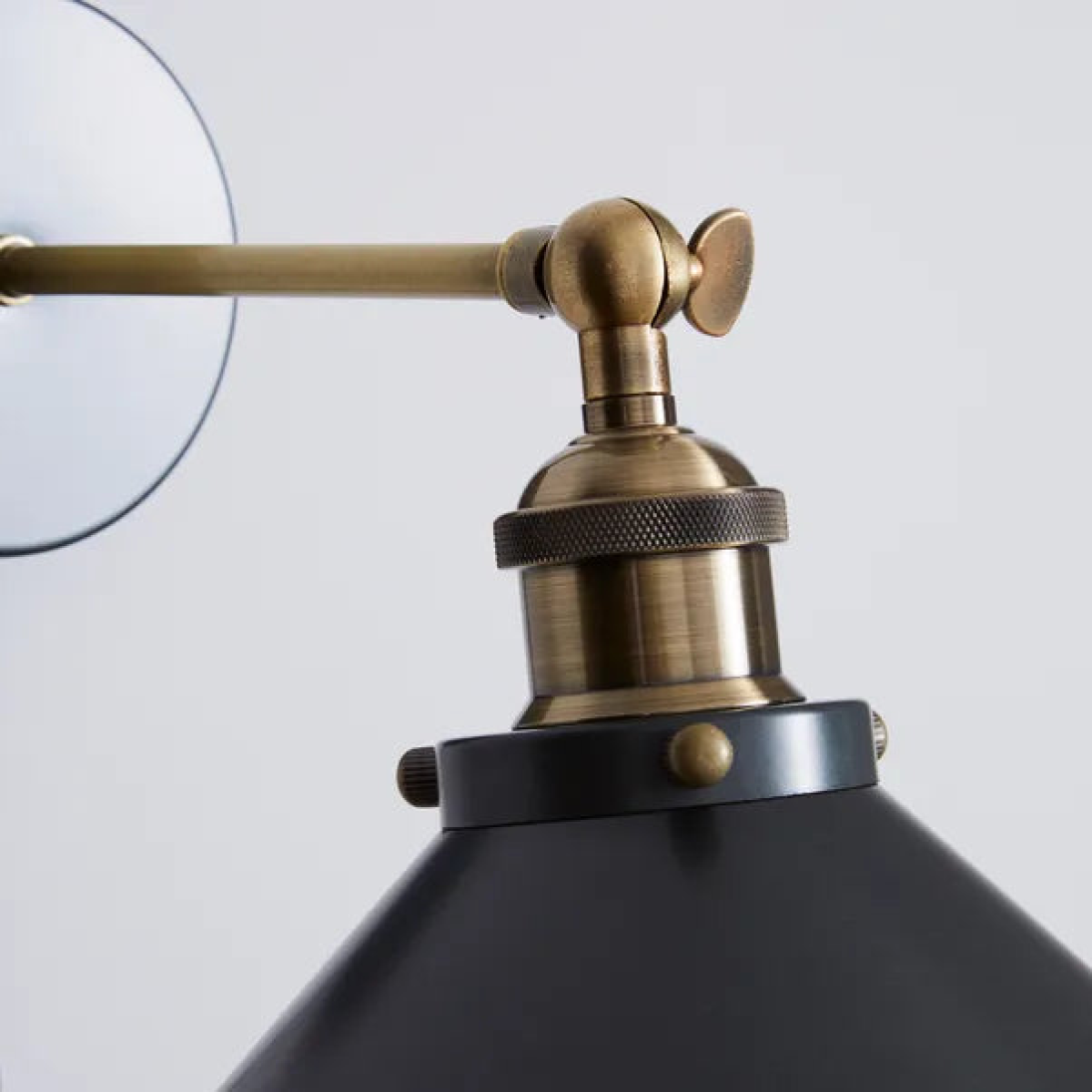 Vintage Plug-In Wall Light Black Sconce E27 Lamp~2271