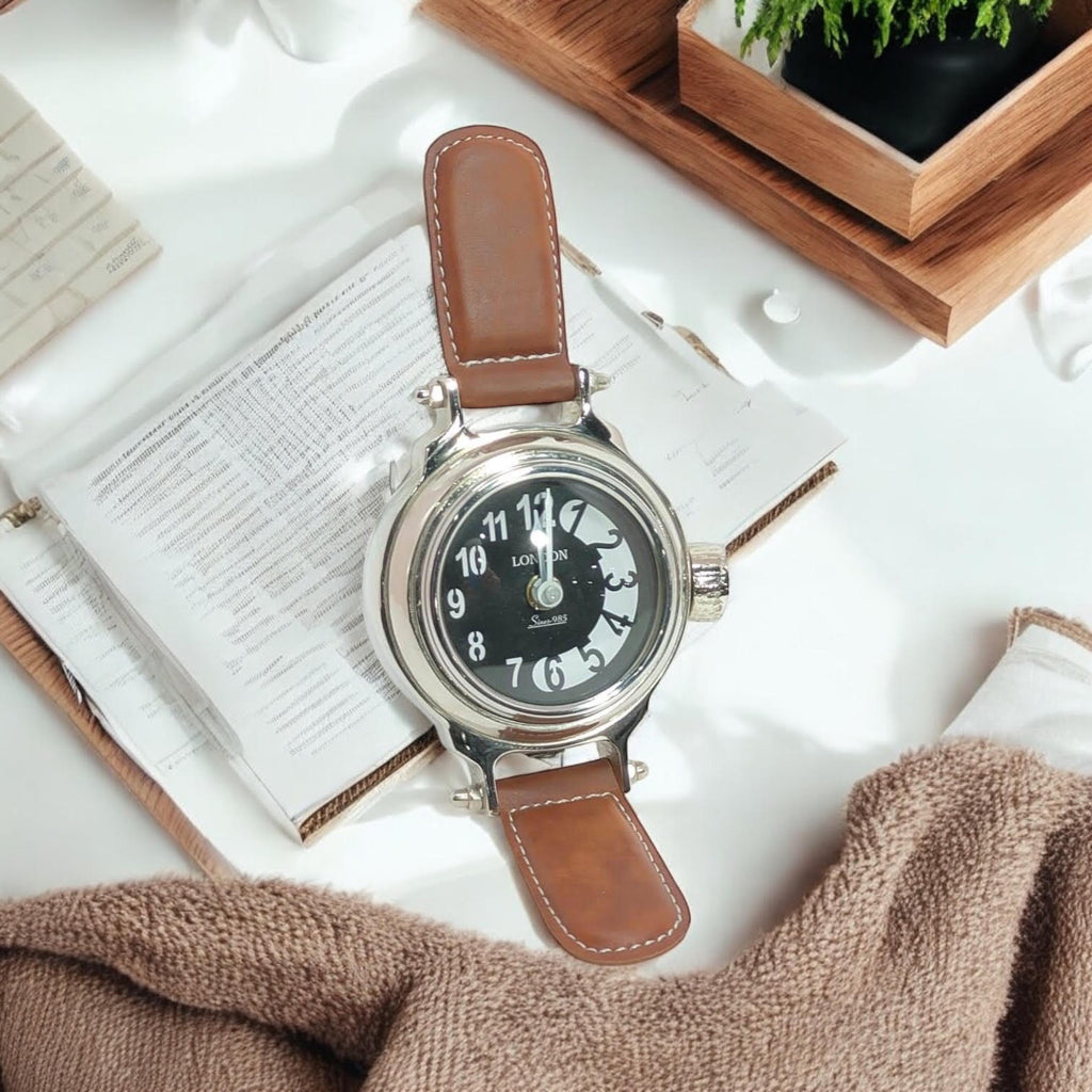 Stylish & Modern Chrome Watch Mantel Clock (22 CM Mantel Clock)