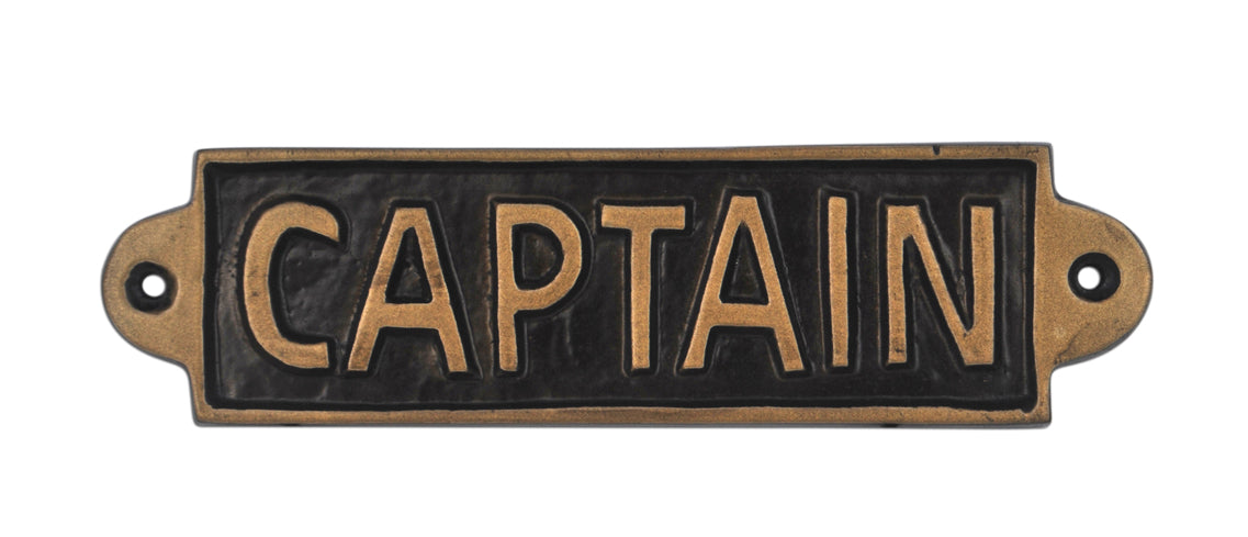 Captain Wall Sign Decor - Perfect Male Gift for Fun & Birthday, 12 x 6 cm