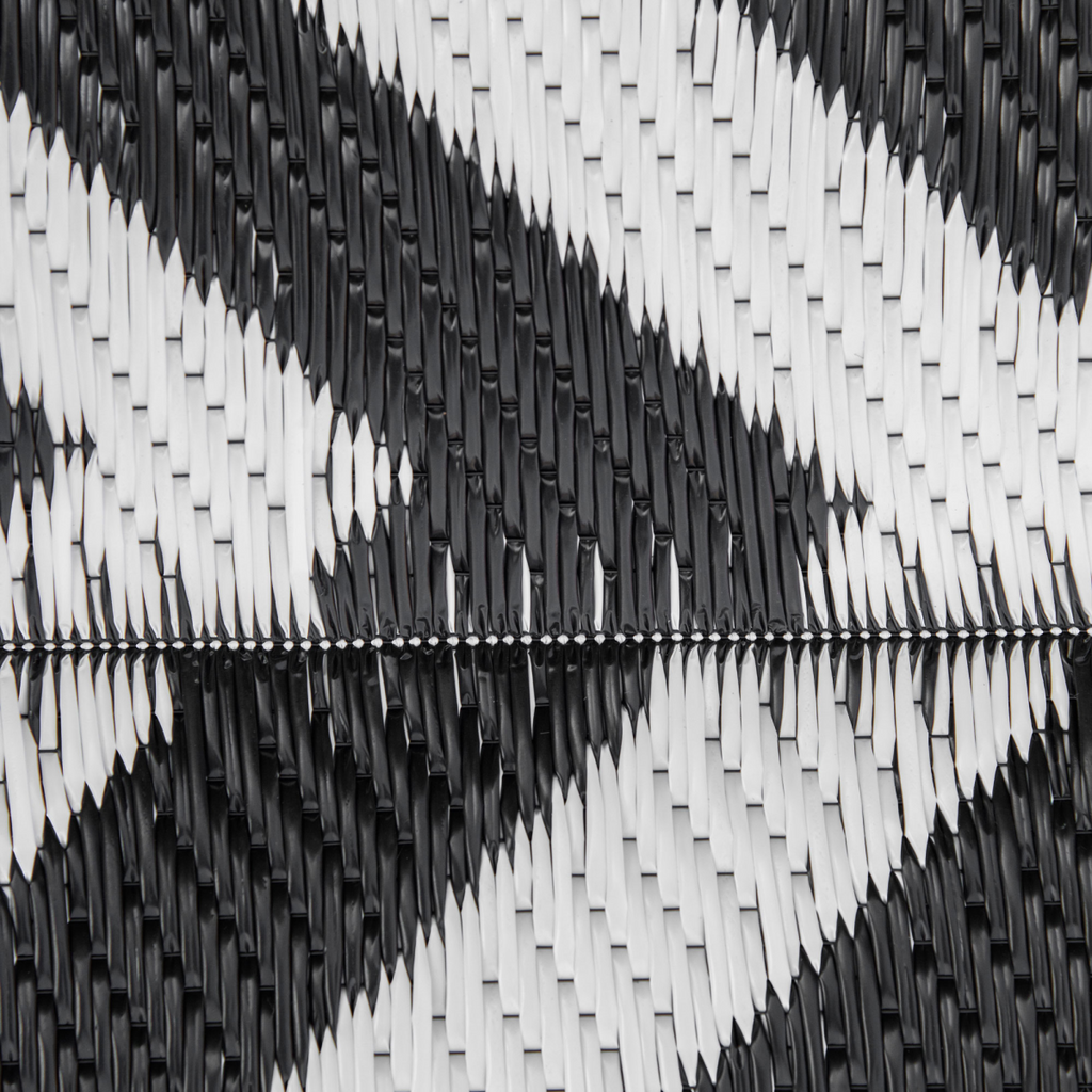121x182cm Reversible Outdoor Rug Portable Plastic Straw RV  Outsunny