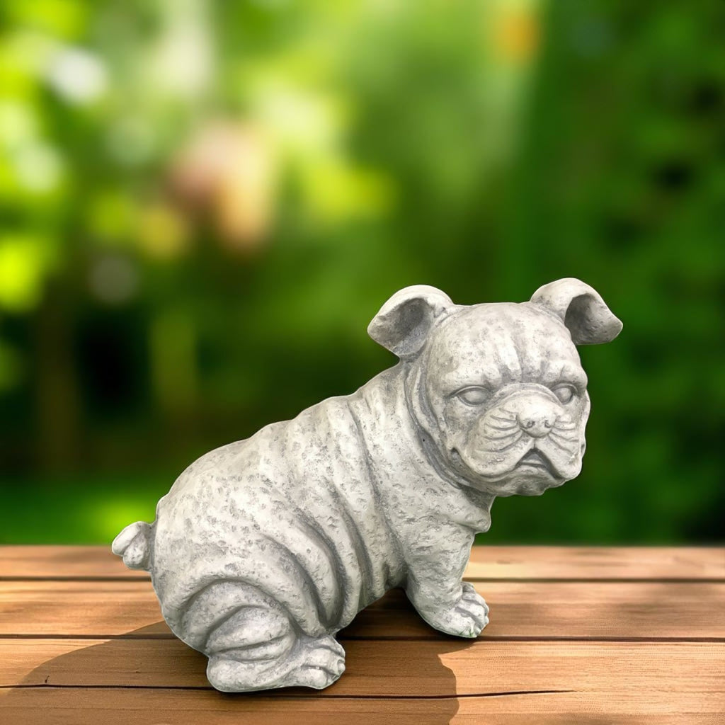 39cm Sitting Bulldog Statue Resin Dog Ornament for Indoor & Outdoor Decor Bronze
