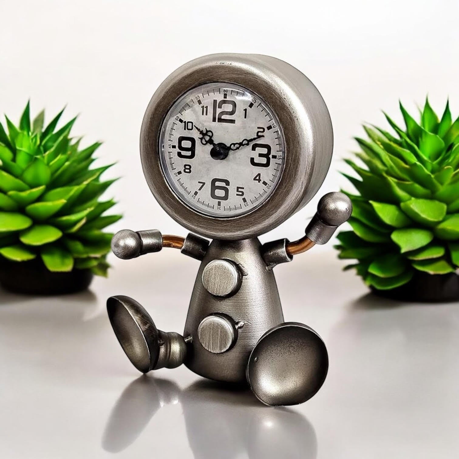 Durable and Elegant Silent Sweep Figure Mantel Clock (Silver)