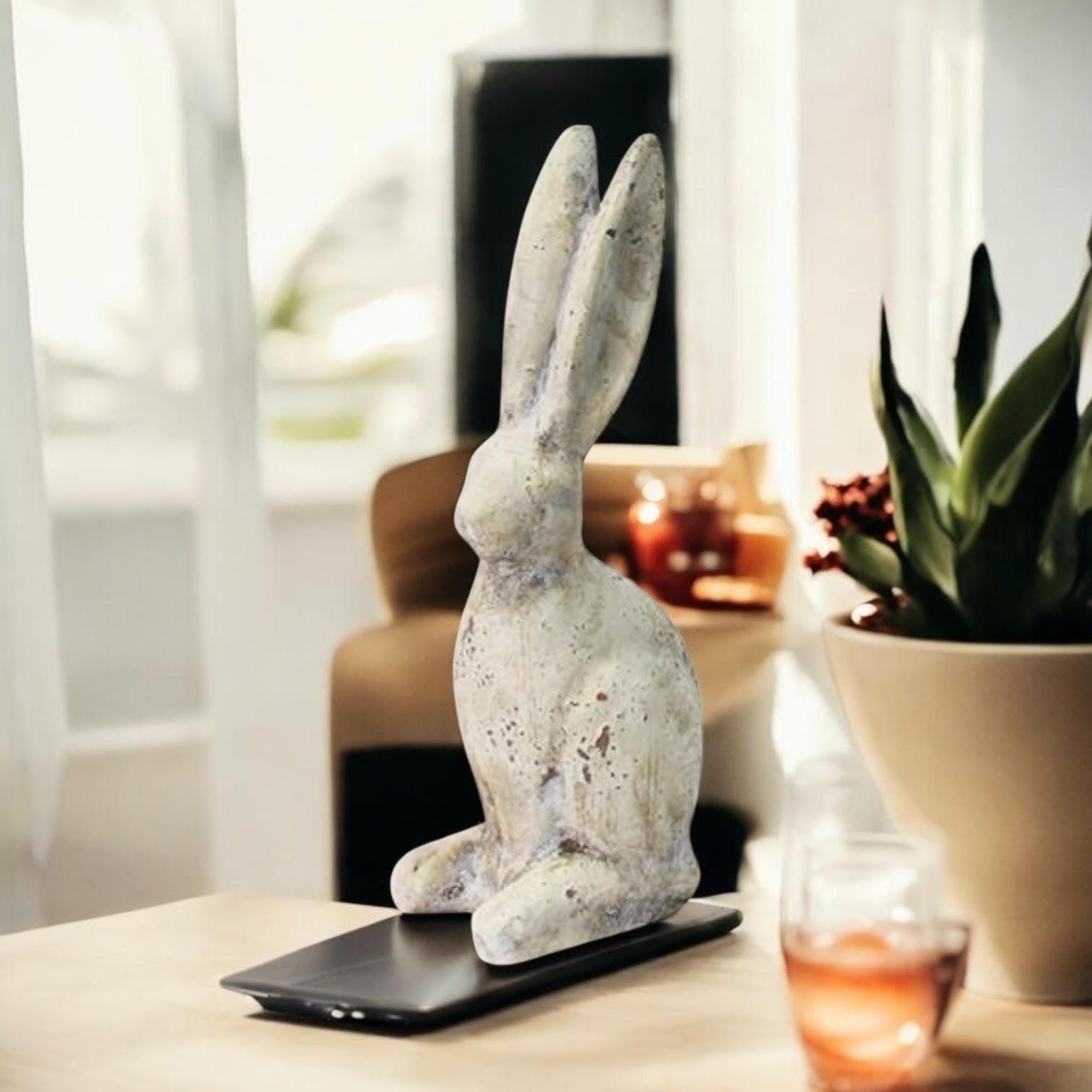 AcaciaHome Durable 26cm Stone-Effect Hare Sculpture