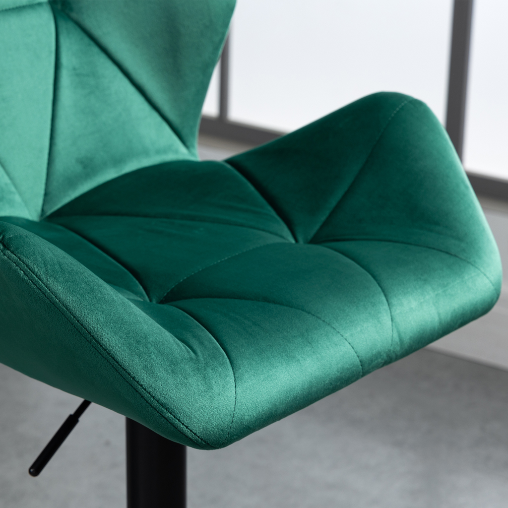 Set Of 2 Luxurious Velvet-Touch Bar Stools w/ Metal Frame Footrest Base Green