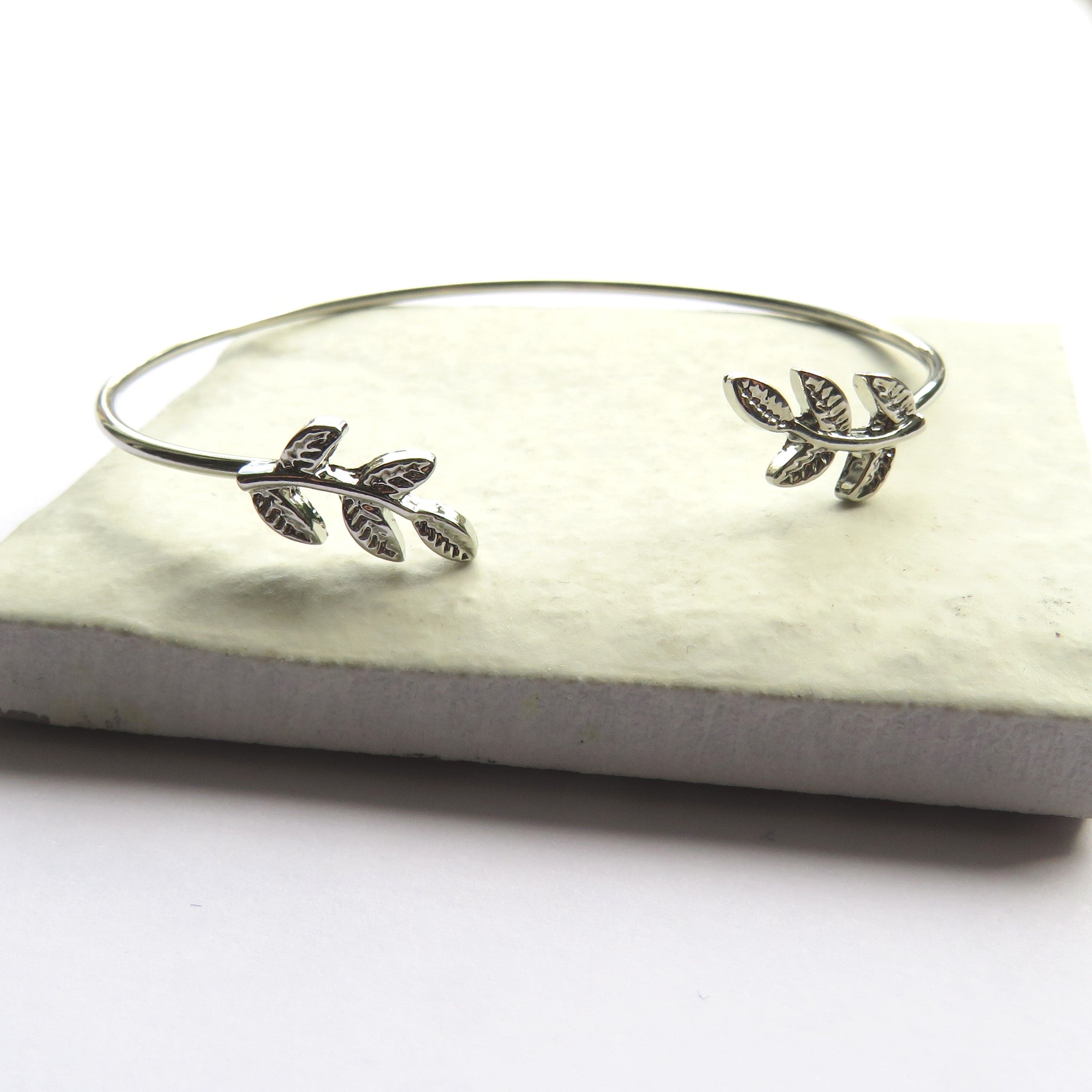 Silver Leaf Bangle 6022