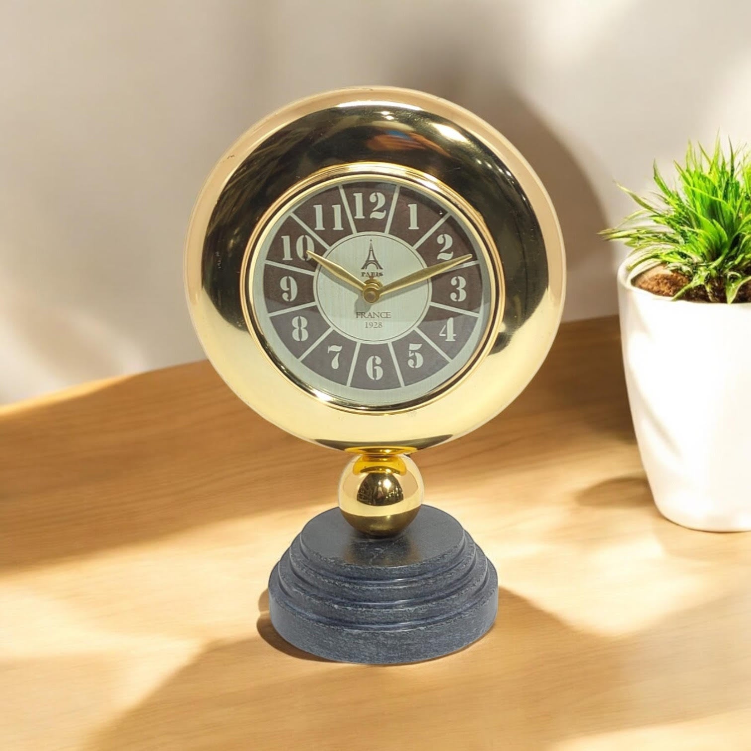 Gold Black Mantel Clock – Elegant Silent Sweep Tabletop Timepiece (25 CM Mantel Clock)