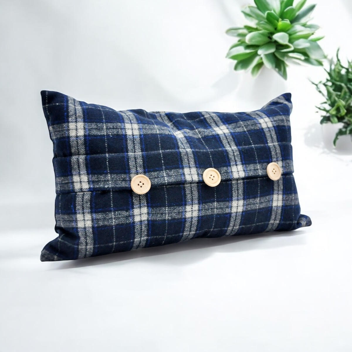Luxury Tartan Cushion Cover - Elegant & Luxury Blue Checked Velvet, 30 x 50 cm