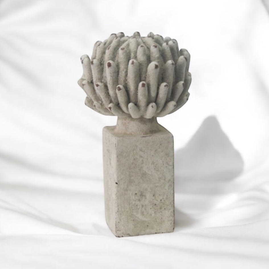 Flower on a Base Garden Ornament Resin Art Sculpture Figurine Stone Look 21cm