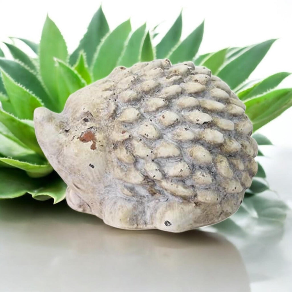 Durable Stone-Look Hedgehog Garden Sculpture (10cm Cream Hedgehog Statue)