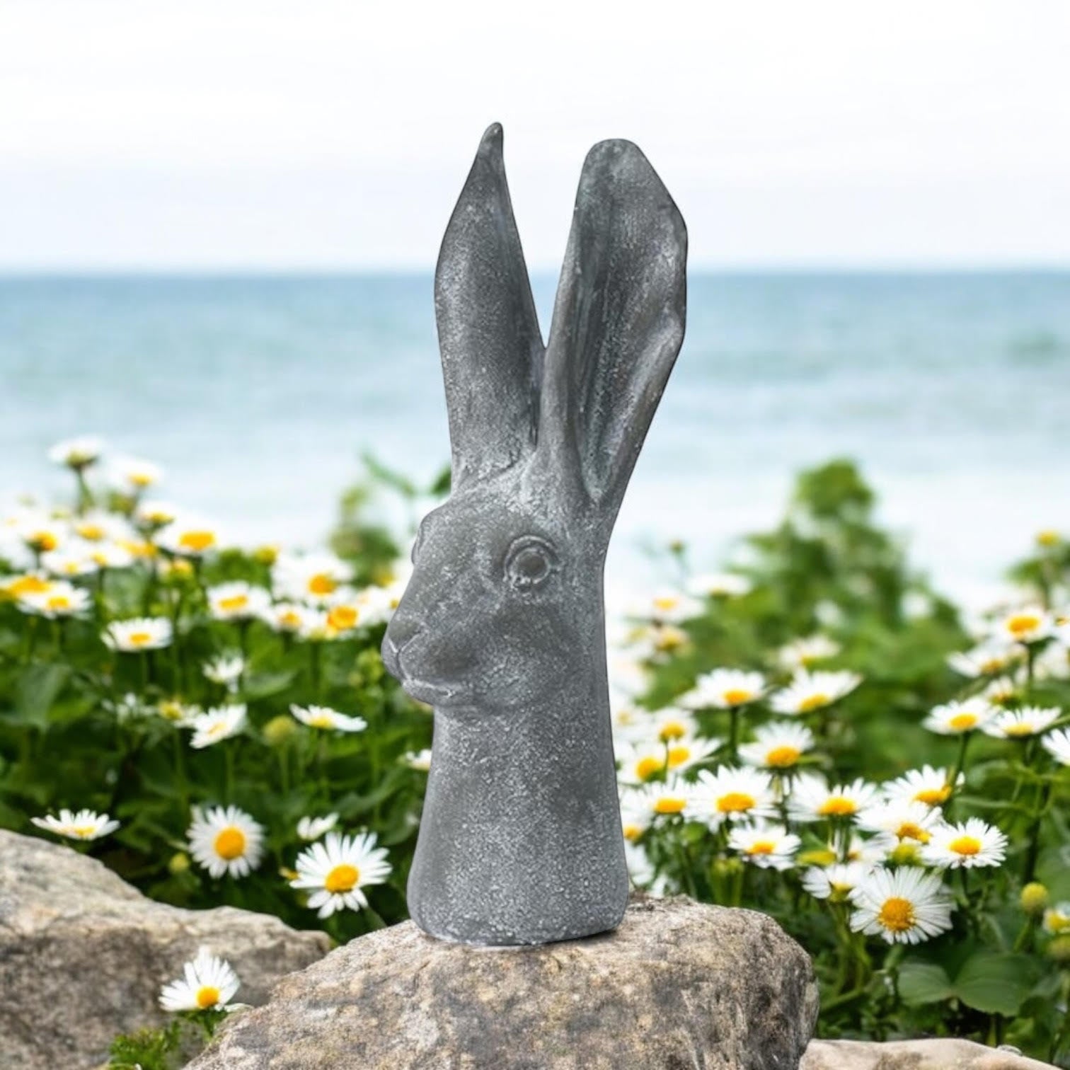 Elegant 29cm Stone-Effect Hare Head Sculpture (Grey)