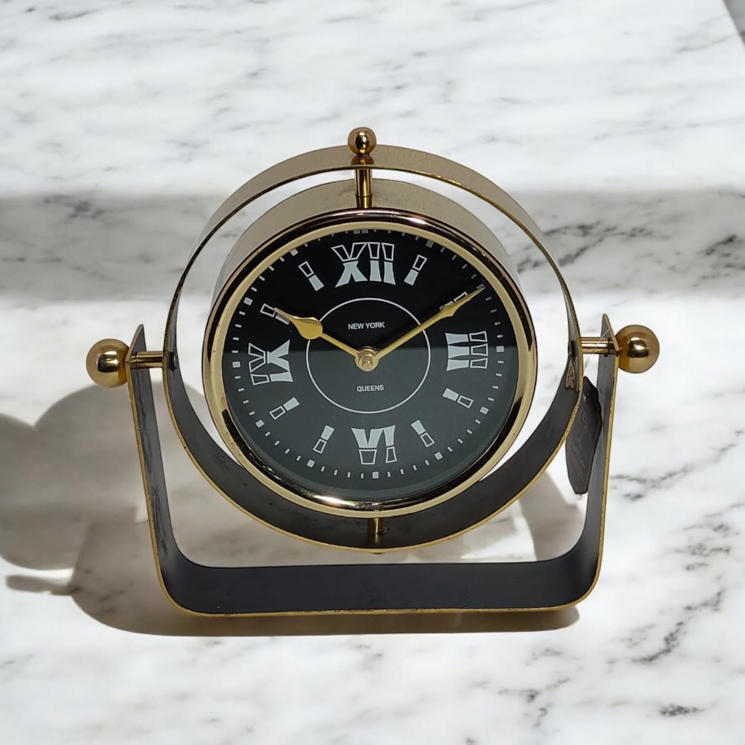 Silent Sweep Black Mantel Clock (22 cm – Roman Numeral Dial)