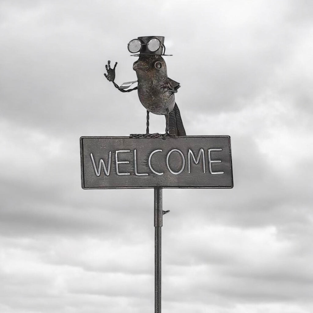 AcaciaHome Durable 125cm Tall Welcome Metal Bird Owl Garden Stake with Decorative